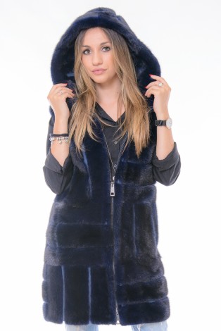 Gilet-visone-blackblue-con-cappuccio-asimmetrico---front---DSC_8279